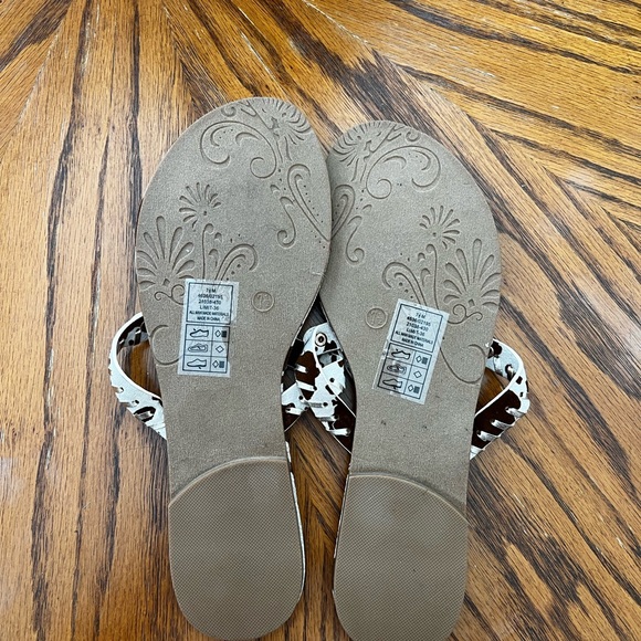 Pierre Dumas Slip On Sandals brown cow print size 7.5 - Picture 5 of 6
